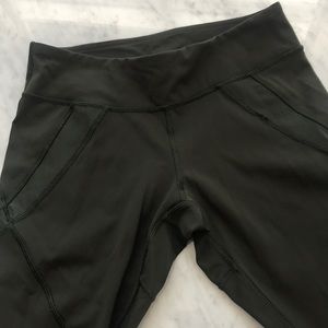 Lululemon cropped leggings 6